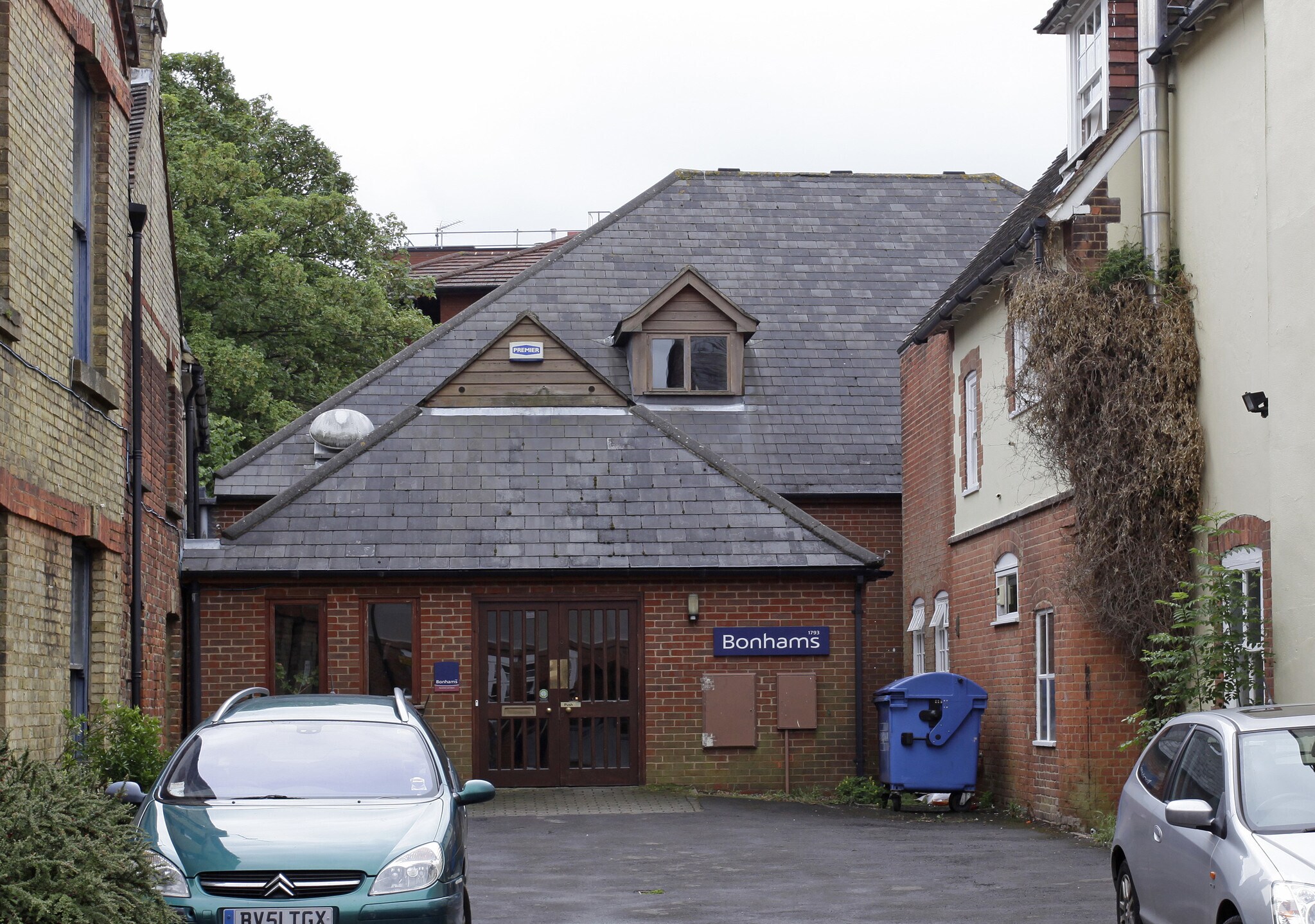 13 Lime Tree Walk, Sevenoaks for sale Primary Photo- Image 1 of 1