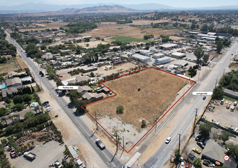 8804 Jurupa Rd, Jurupa Valley, CA for sale - Building Photo - Image 1 of 4