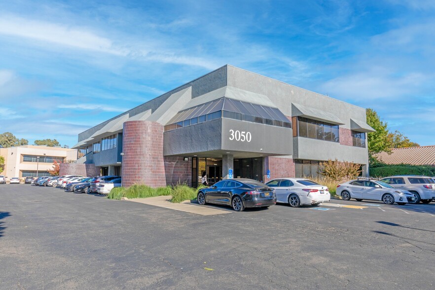 3050 Beacon Blvd, West Sacramento, CA for sale - Primary Photo - Image 1 of 1