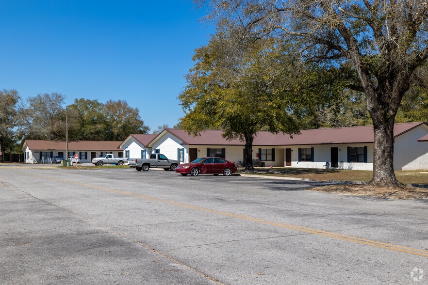 125 N Davis Ln, Defuniak Springs, FL for sale - Building Photo - Image 2 of 22