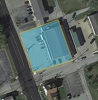 Elderton Country Market - Parking Garage