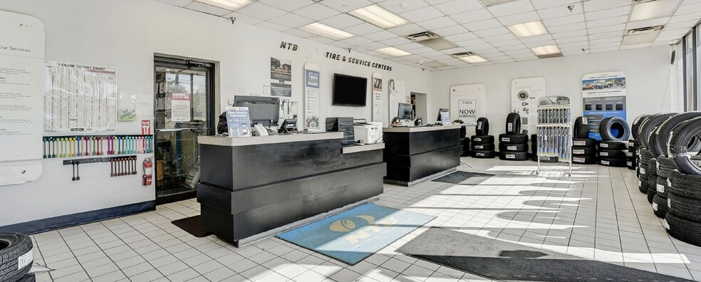 27401 Chardon Rd, Willoughby Hills, OH for sale - Building Photo - Image 3 of 13