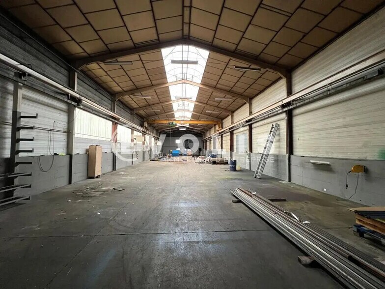 Office in Jassans-Riottier for lease - Interior Photo - Image 2 of 6