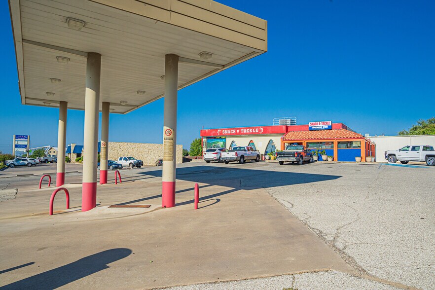 5102 Knickerbocker Rd, San Angelo, TX 76904