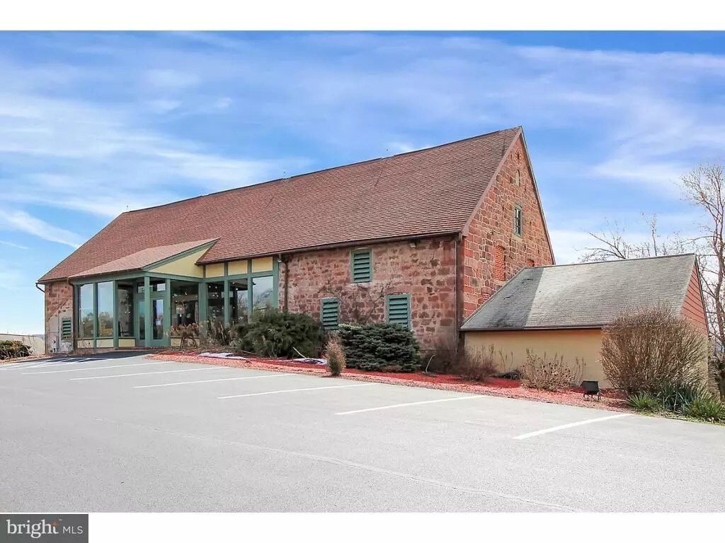 2887 N Reading Rd, Denver, PA for sale Primary Photo- Image 1 of 1