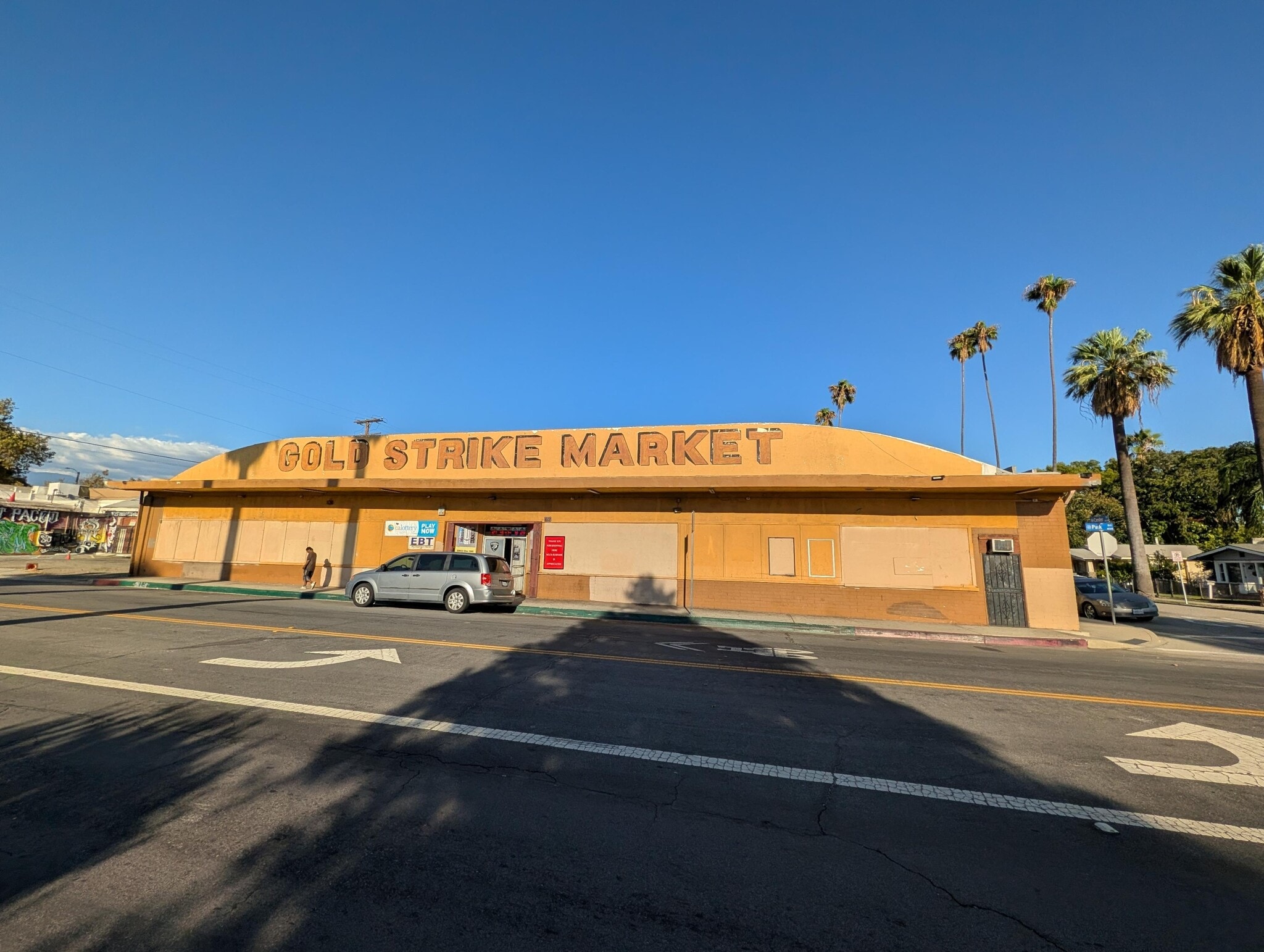 410 N Park Ave, Pomona, CA for lease Interior Photo- Image 1 of 15