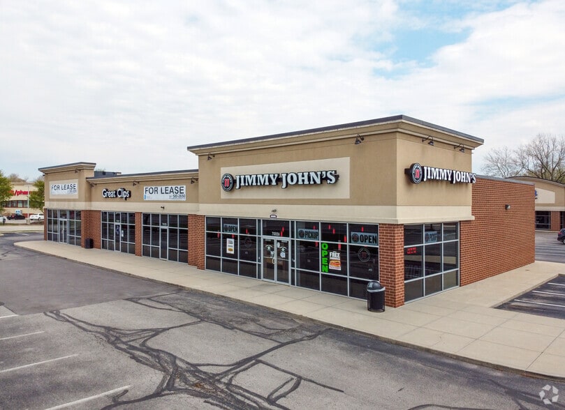 7002 Lake Plaza Dr, Indianapolis, IN for sale - Building Photo - Image 2 of 3