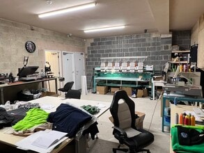 Oakwell Ct, Barnsley for lease Interior Photo- Image 1 of 4