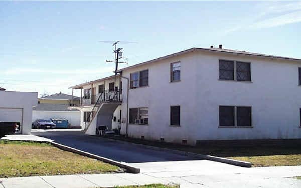 206 Harps St, San Fernando, CA for sale - Building Photo - Image 3 of 4