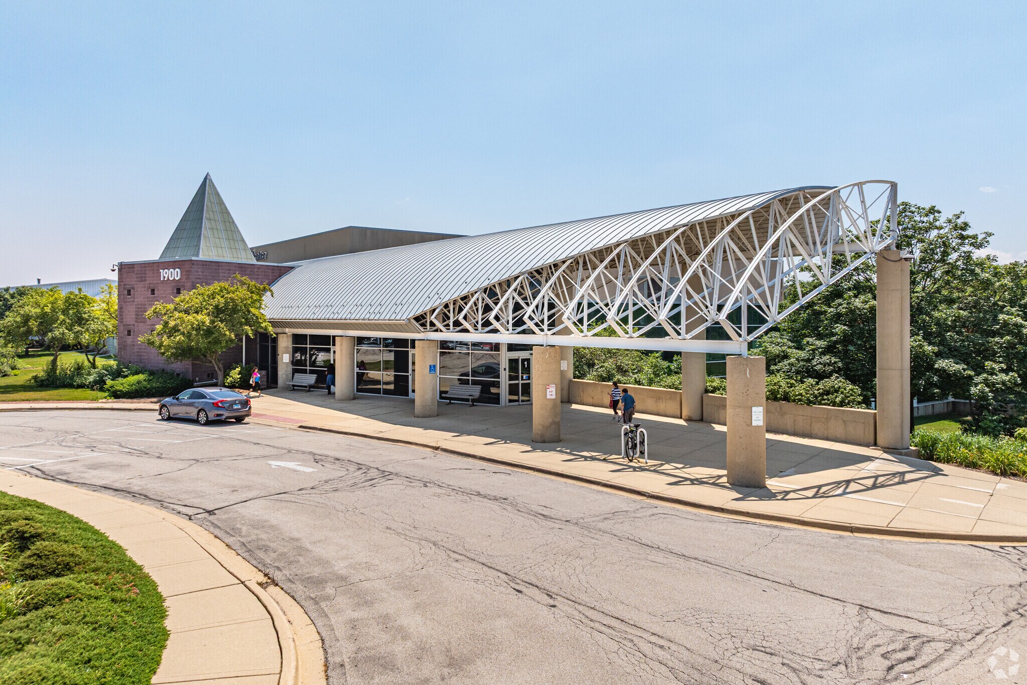 1900 Ogden Ave, Aurora, IL for sale Primary Photo- Image 1 of 1