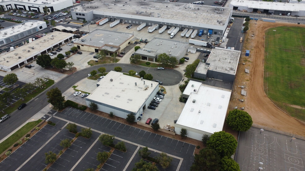 10814 Los Vaqueros Cir, Los Alamitos, CA for lease - Building Photo - Image 3 of 6