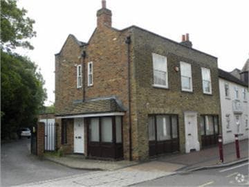 60 Guildford St, Chertsey for sale Primary Photo- Image 1 of 1