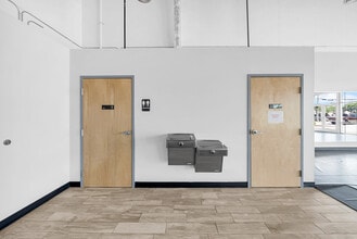 9310 Ulmerton Rd, Largo, FL for lease Interior Photo- Image 2 of 22