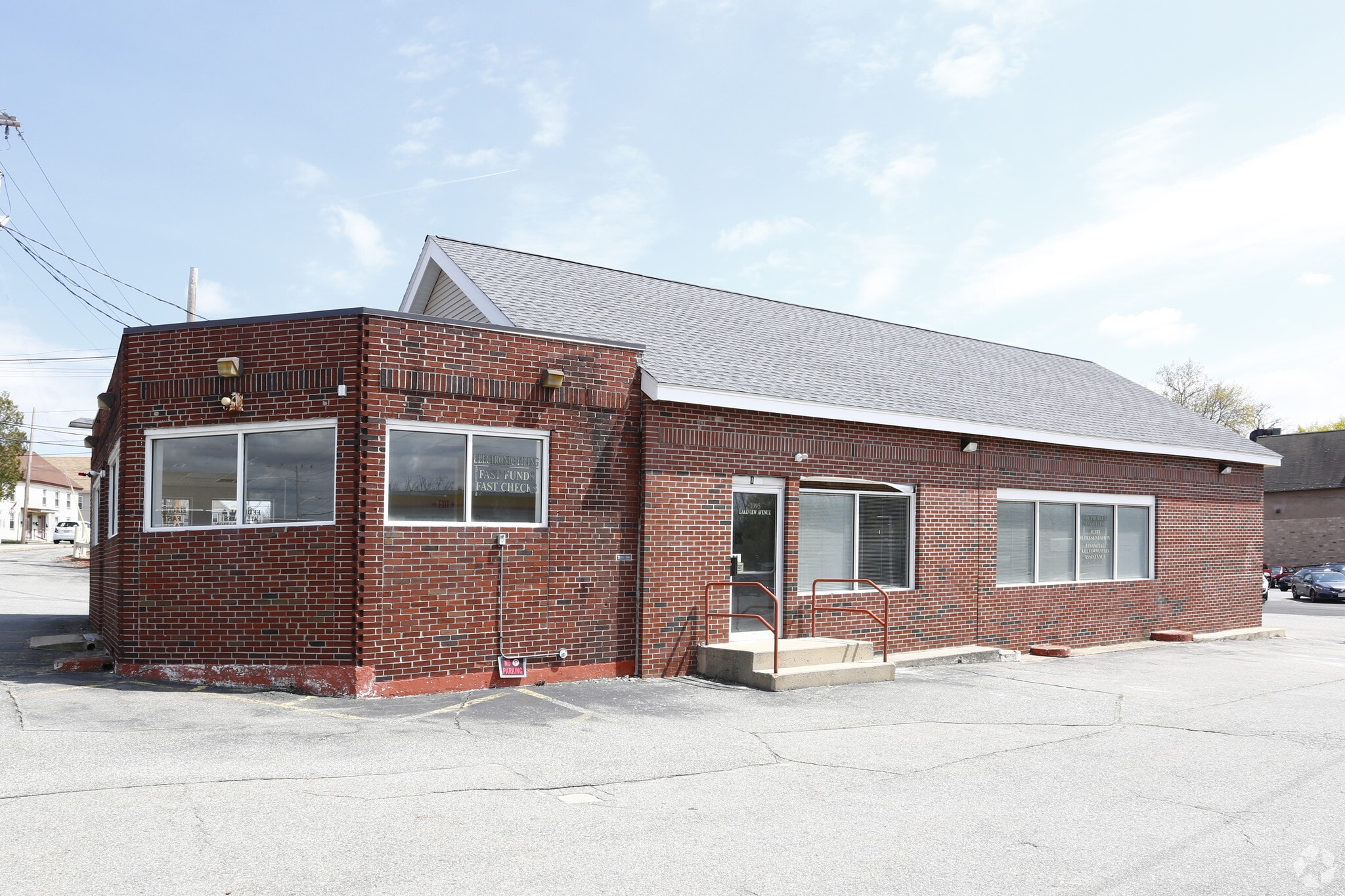 1095 Pleasant St, Dracut, MA for sale Primary Photo- Image 1 of 1