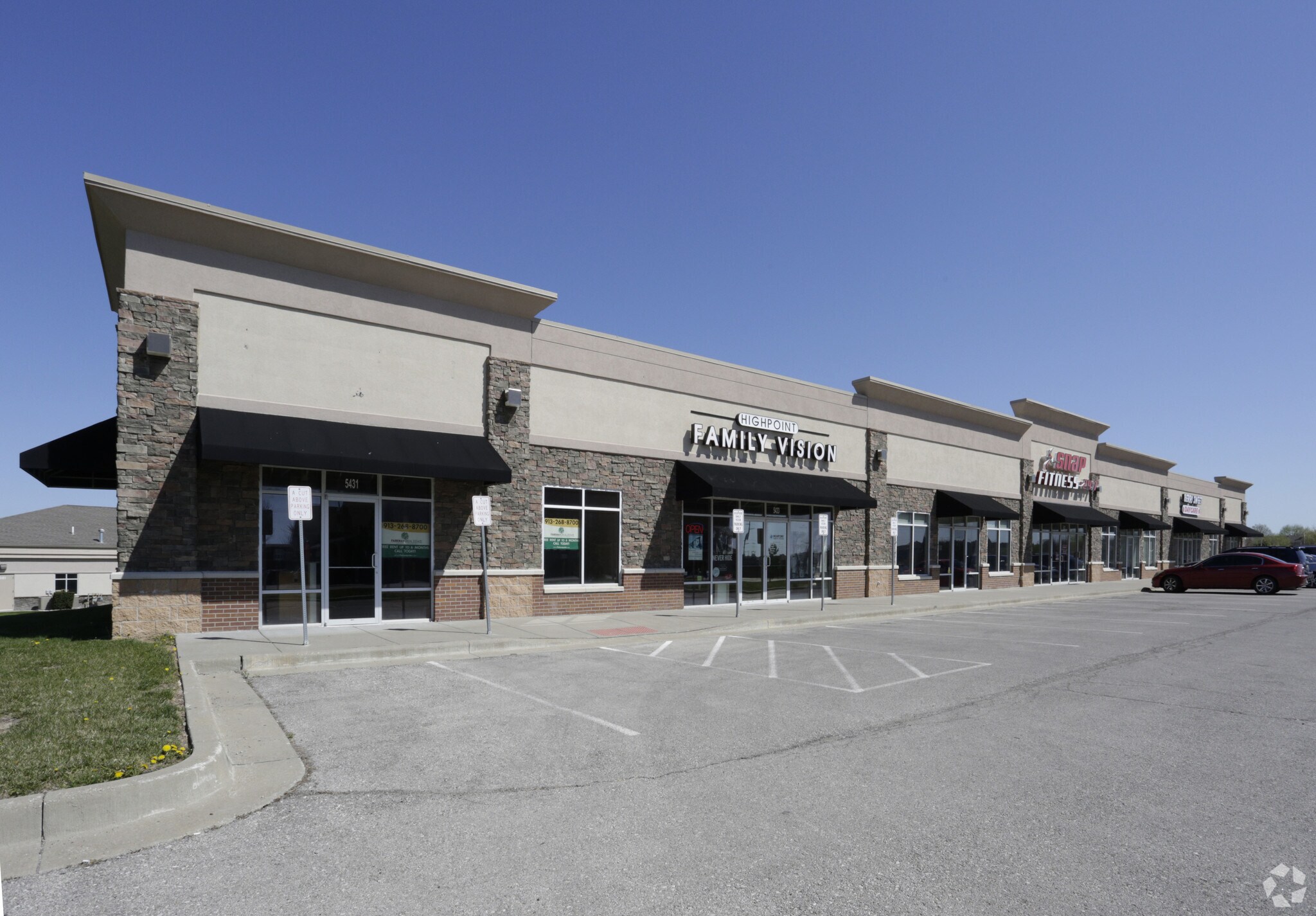 5431-5441 Roberts St, Shawnee, KS for sale Building Photo- Image 1 of 1