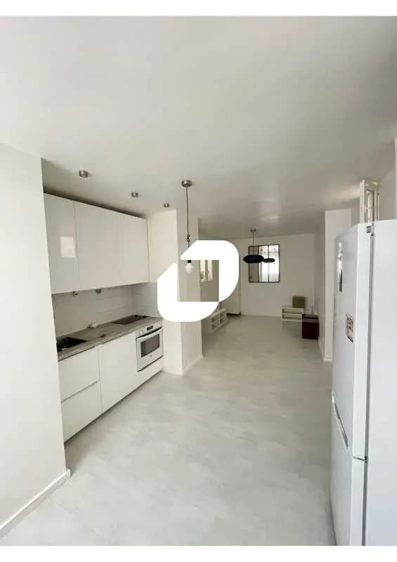 Office in Clamart for lease Interior Photo- Image 1 of 6