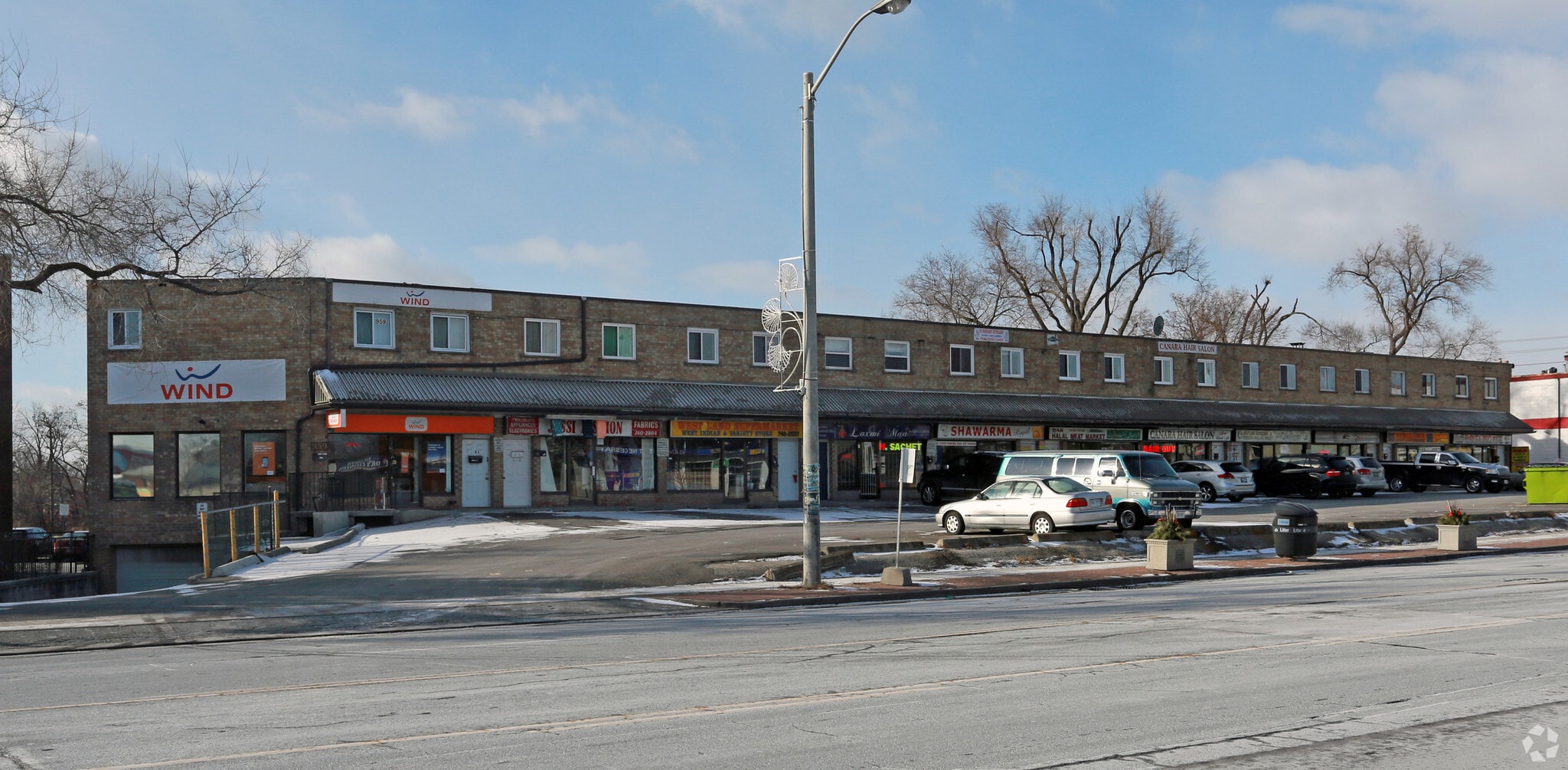 959-979 Albion Rd, Toronto, ON for sale Primary Photo- Image 1 of 1
