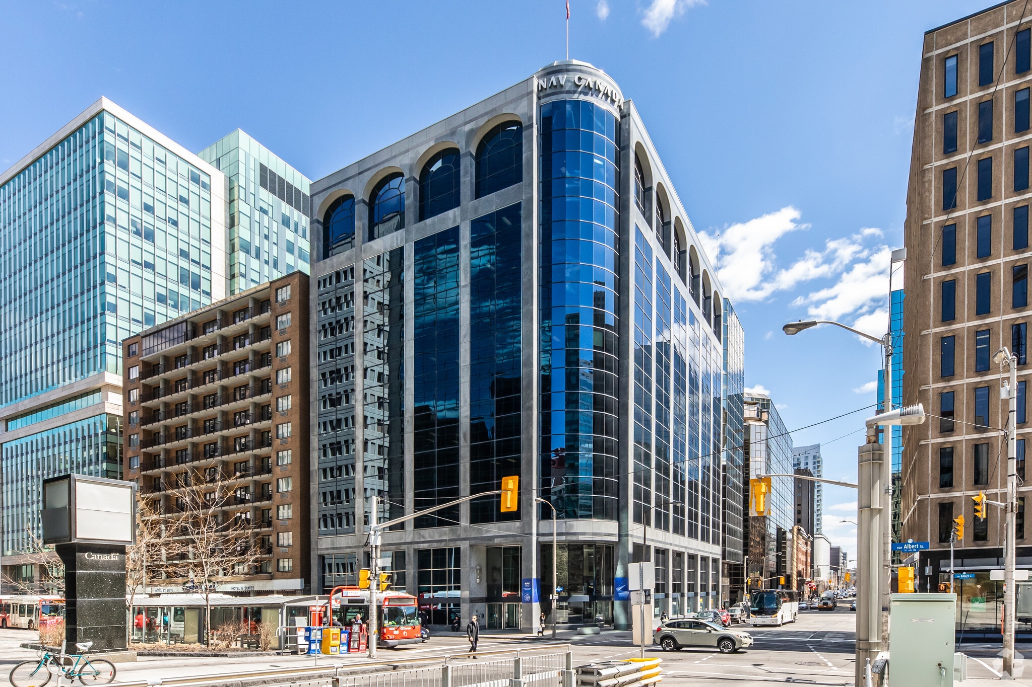 77 Metcalfe St, Ottawa, ON for sale Primary Photo- Image 1 of 1