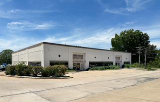 200-212 Crafton Dr, O'Fallon MO - Warehouse