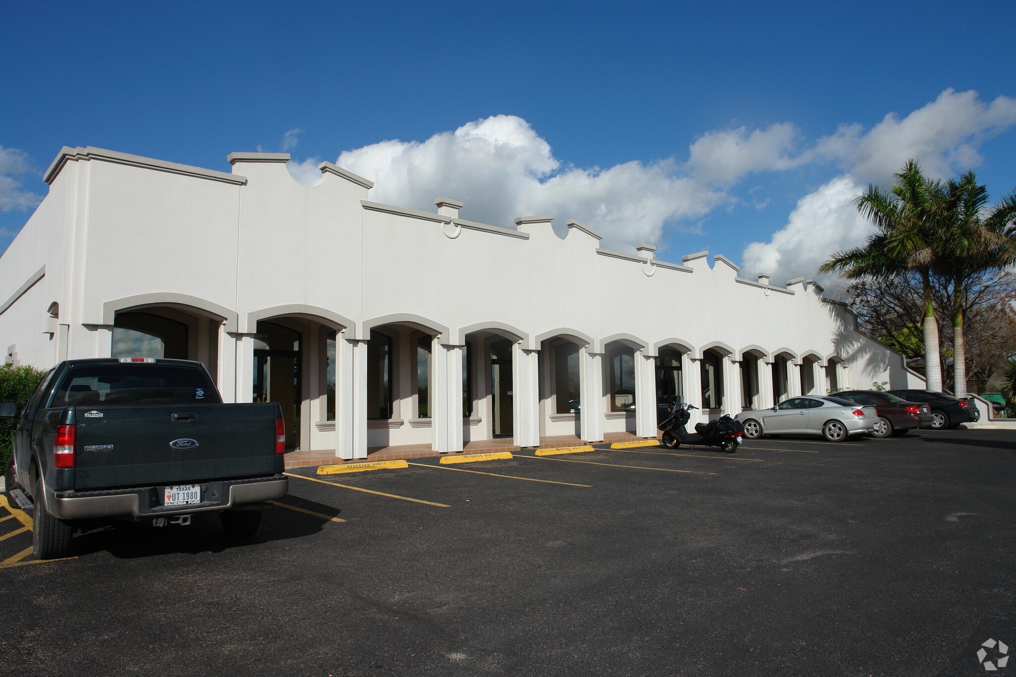 605 E Violet Ave, McAllen, TX 78504 Office for Lease