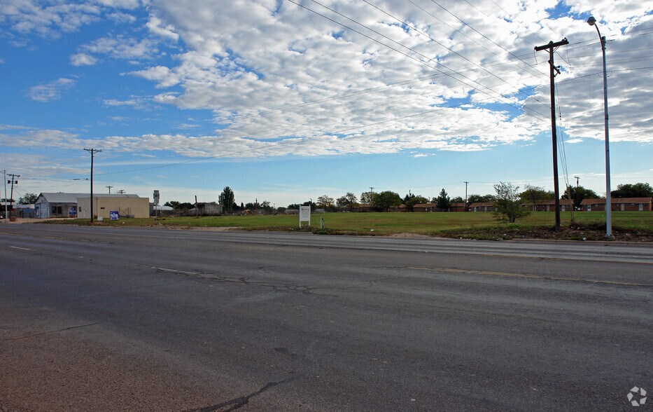 1010 Lubbock Rd, Brownfield, TX 79316