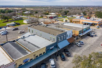 1311 3rd St, Floresville, TX - aerial  map view