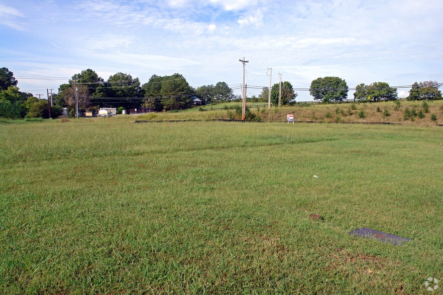 2625 N 27 Hwy, LaFayette, GA for sale - Primary Photo - Image 1 of 8