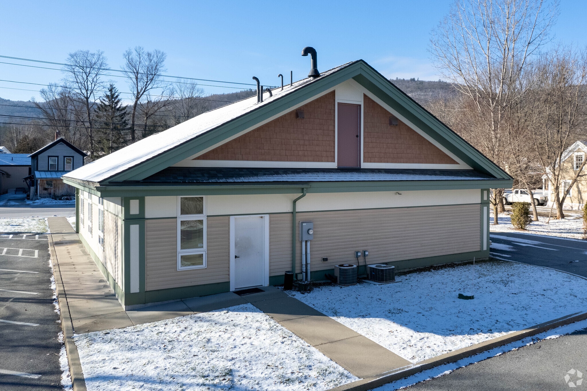 484 Main St, West Rutland, VT 05777 Retail for Sale