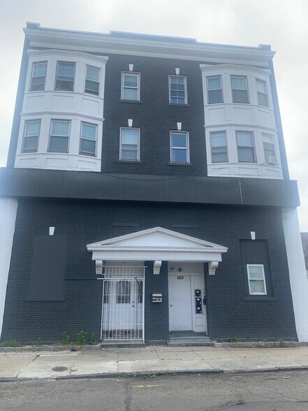 498 Hallett St, Bridgeport, CT for sale - Building Photo - Image 1 of 1