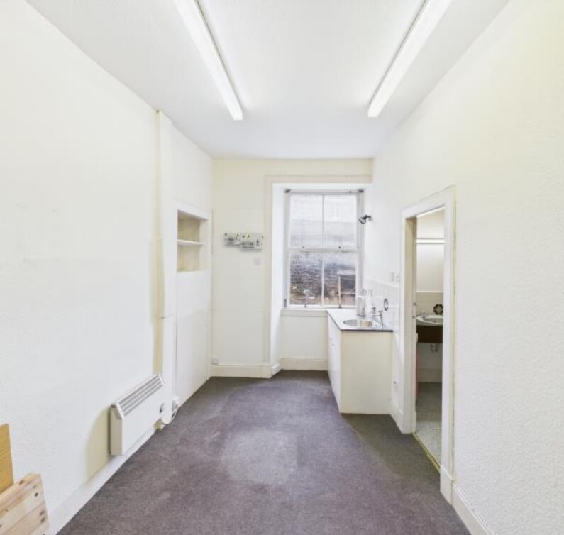 122-130 St Stephen St, Edinburgh, EDH EH3 5AD - Unit 130 -  - Interior Photo - Image 1 of 2
