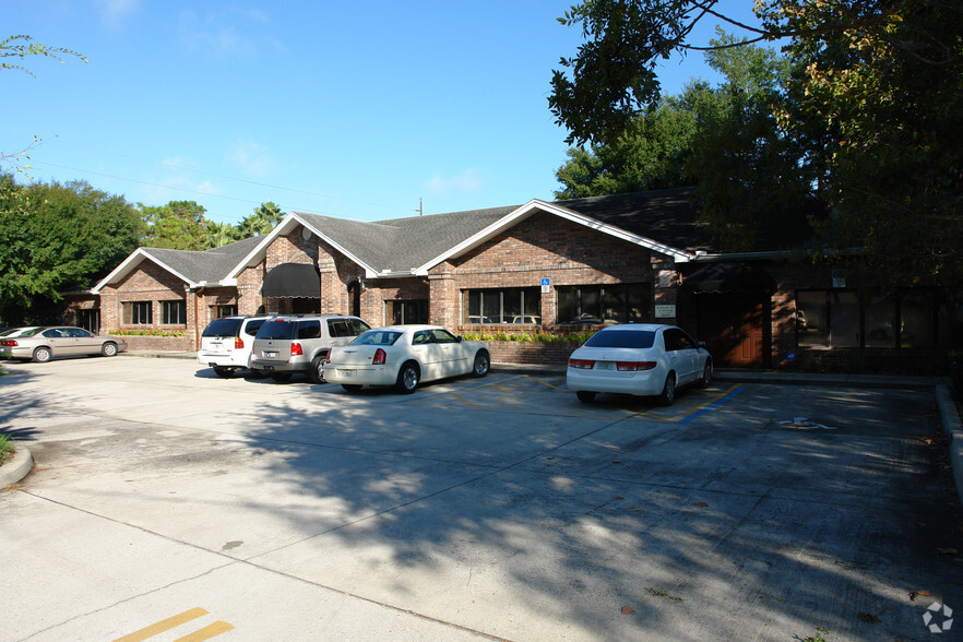 125 W Pineview St, Altamonte Springs, FL for lease - Building Photo - Image 1 of 4