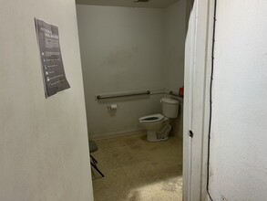 1613 Read St, Omaha, NE for lease Interior Photo- Image 1 of 12