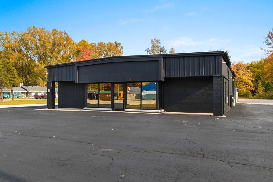 5660 Business 41, Oconto, WI for sale - Building Photo - Image 1 of 53