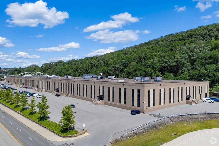 2600-2800 Liberty Ave, Pittsburgh, PA for lease - Primary Photo - Image 1 of 4