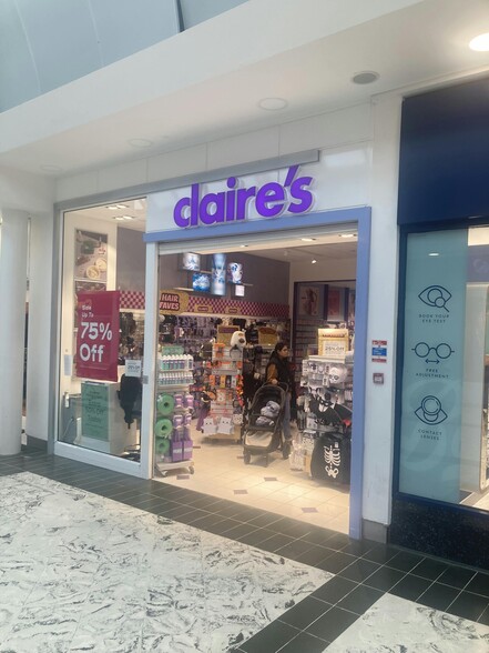 Clyde Shopping Centre, Clydebank for lease - Building Photo - Image 3 of 4