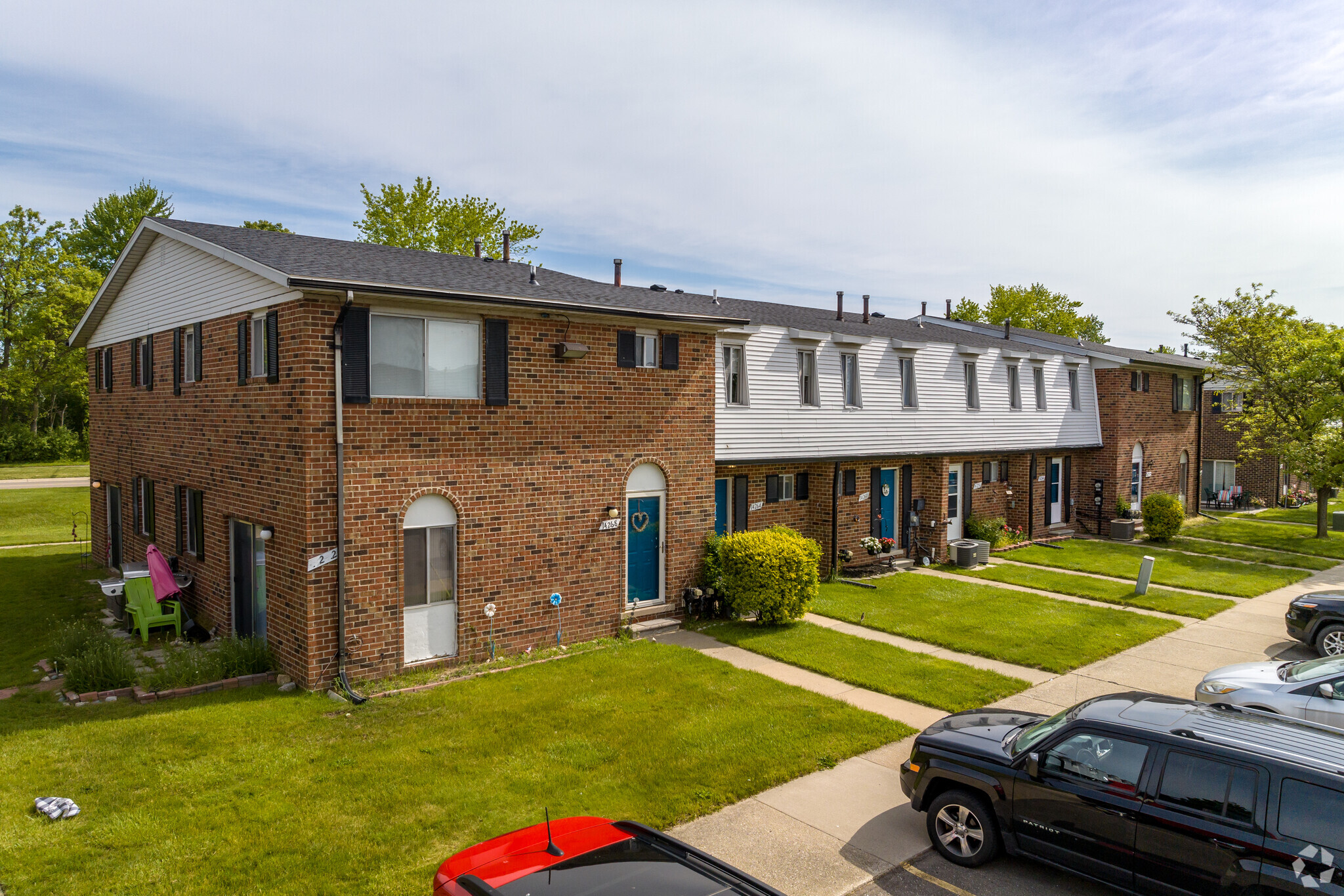 14221 Park St, Gibraltar, MI for sale Primary Photo- Image 1 of 1