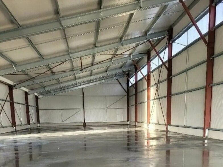 Flex in Saint-Jacut-les-Pins for lease - Interior Photo - Image 2 of 2