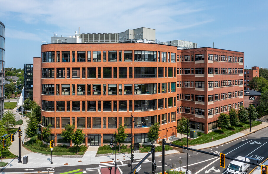 1 Brookline Pl, Brookline, MA for lease - Building Photo - Image 1 of 11