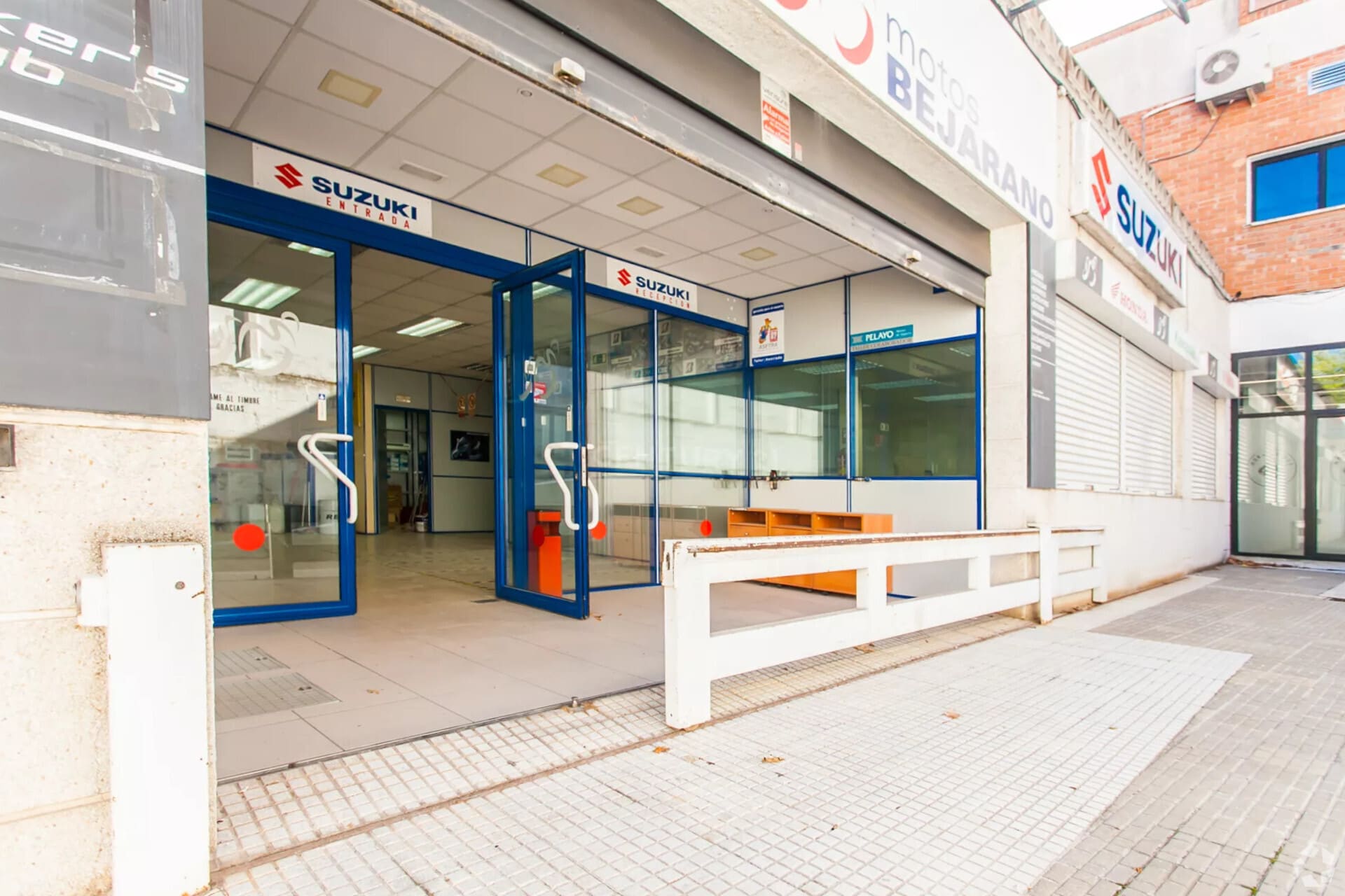 Multifamily in Madrid, Madrid for sale Interior Photo- Image 1 of 2