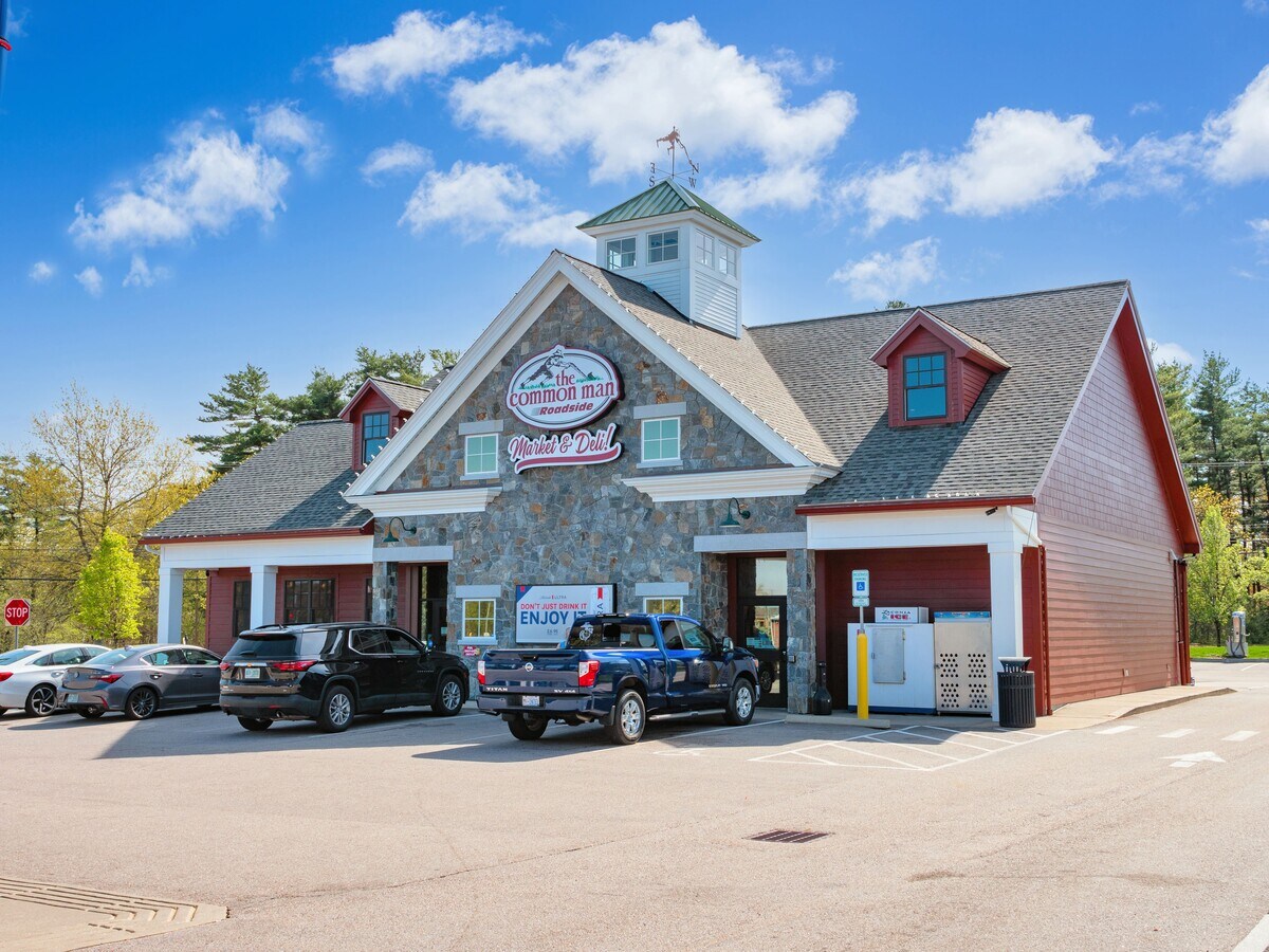 785 Goffs Falls Rd, Manchester, NH 03103