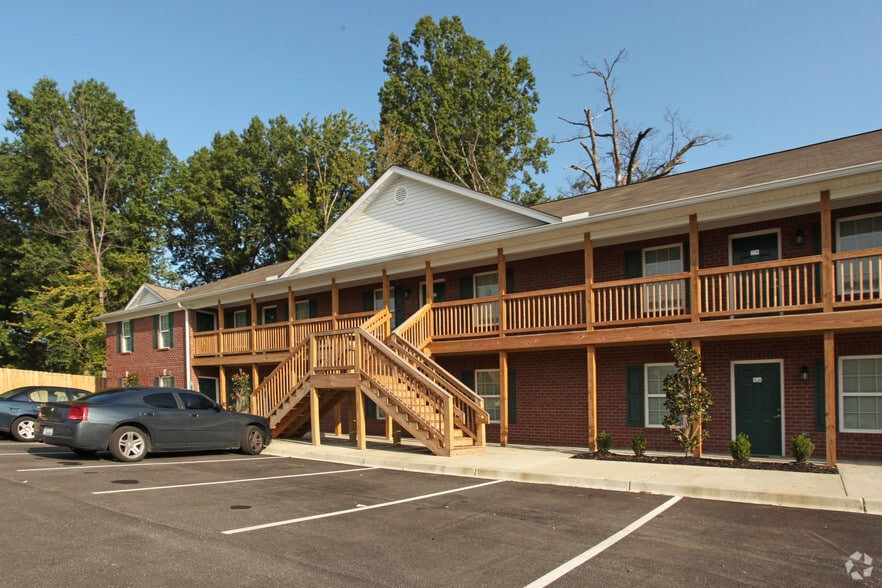 6800 Crawford Crossing Pl, Louisville, KY for sale - Building Photo - Image 3 of 11