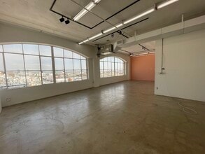 1206 S Maple Ave, Los Angeles, CA for lease Interior Photo- Image 1 of 6