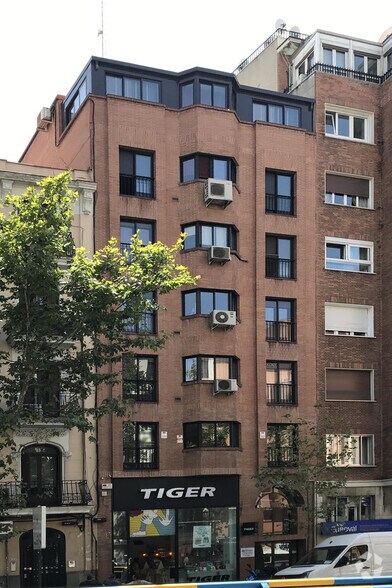 Calle Marqués Urquijo, 9, Madrid, Madrid for sale - Primary Photo - Image 1 of 1