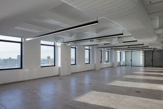 120 Wall St, New York, NY for lease Interior Photo- Image 2 of 6