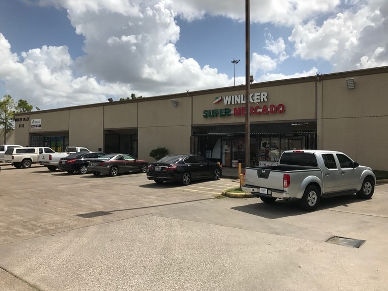 8550 Winkler Dr, Houston, TX 77017