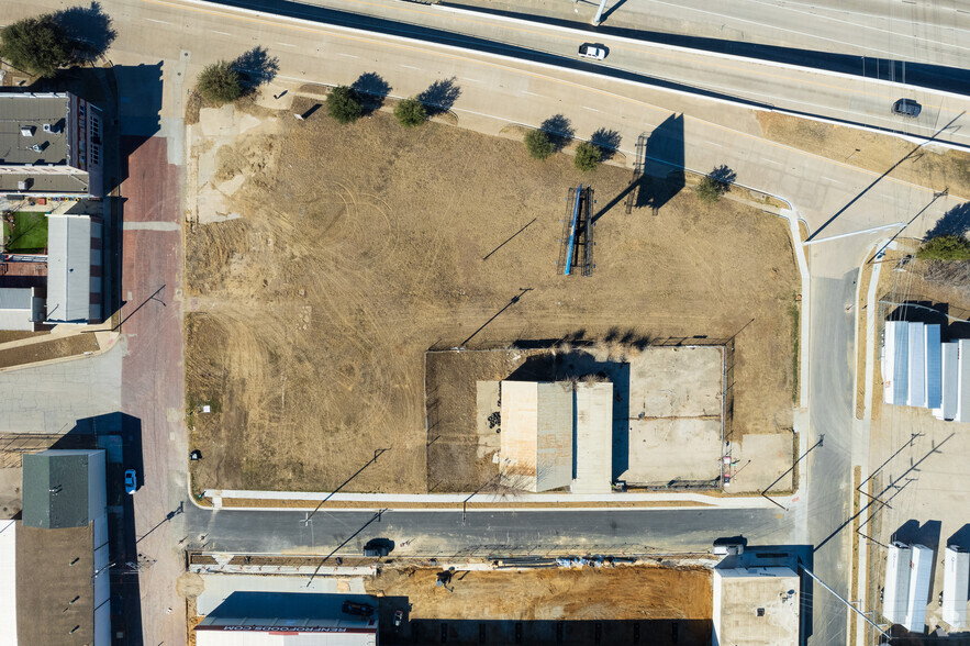 301 South Fwy, Fort Worth, TX for lease - Primary Photo - Image 1 of 9