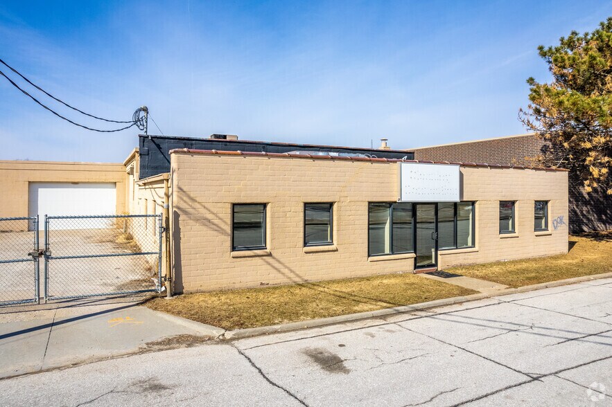 520 SW 5th St, Des Moines, IA 50309 Retail for Lease