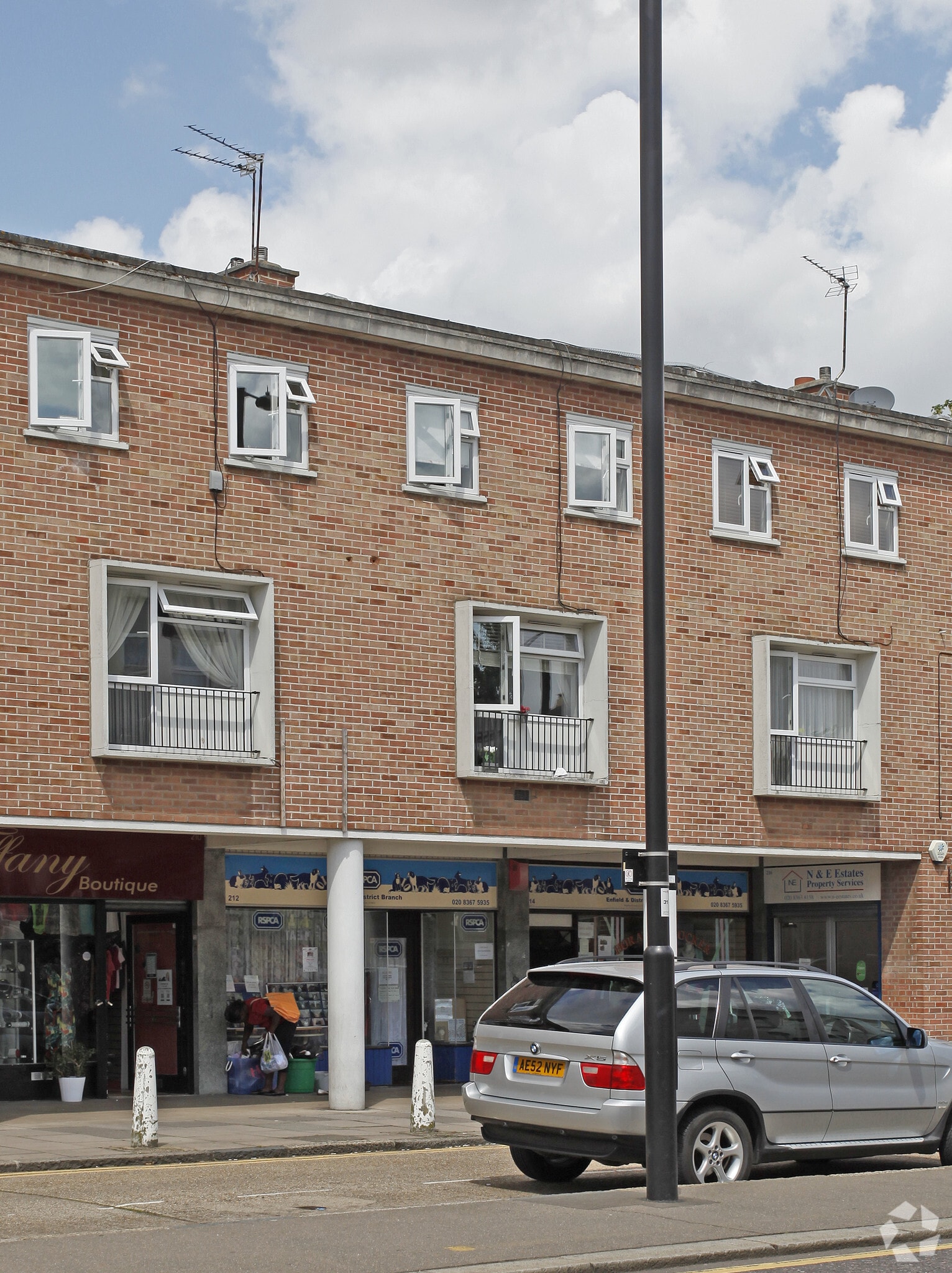 212-214 Baker St, Enfield for sale Primary Photo- Image 1 of 1