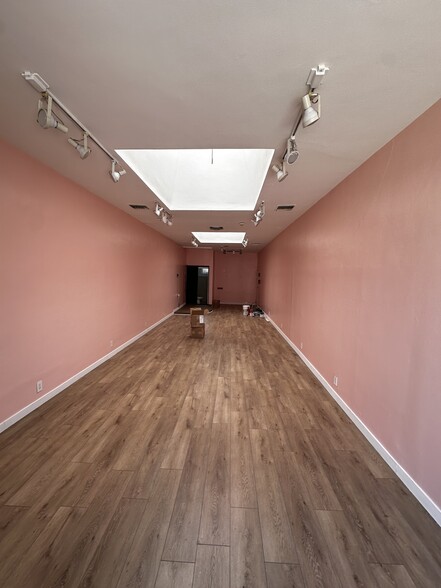 7410 Melrose Ave, Los Angeles, CA for lease - Building Photo - Image 1 of 6