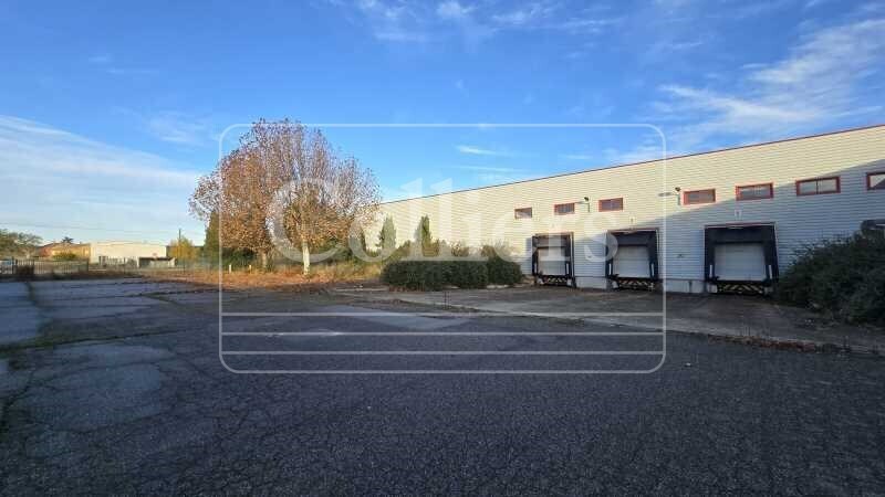 Industrial in Orange for lease - Building Photo - Image 2 of 14